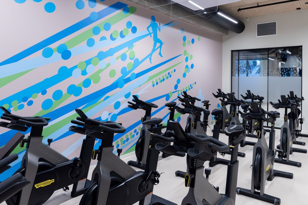 BILDE_3_Folie-tapet på vegg, frostet folie på vindu