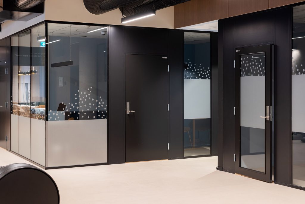 BILDE_3_Frostet folie på glass