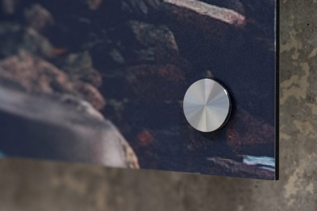 BILDE_3_Veggfeste alu-bilde